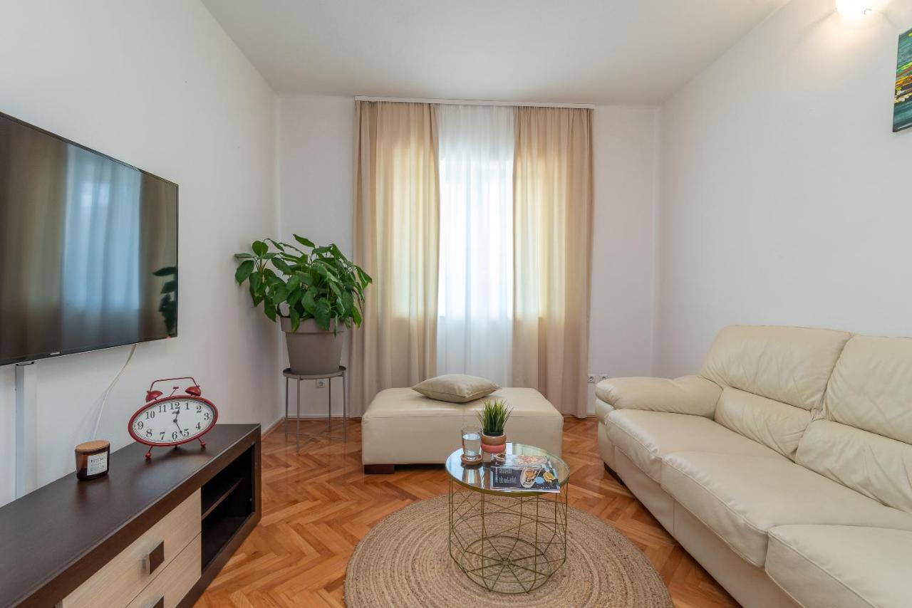 Apartment Radic-Perfect Location For Summer Activities Trogir Ngoại thất bức ảnh