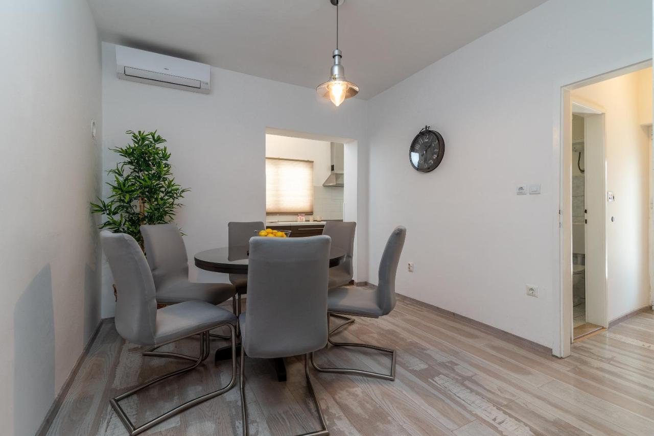 Apartment Radic-Perfect Location For Summer Activities Trogir Ngoại thất bức ảnh